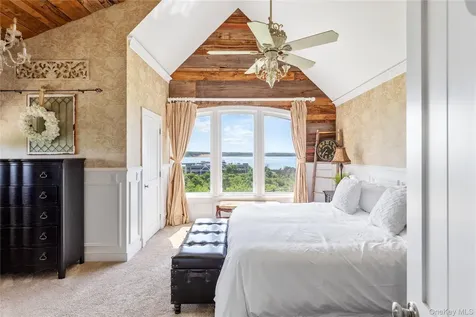 15 Edgemere Street Montauk NY 11954