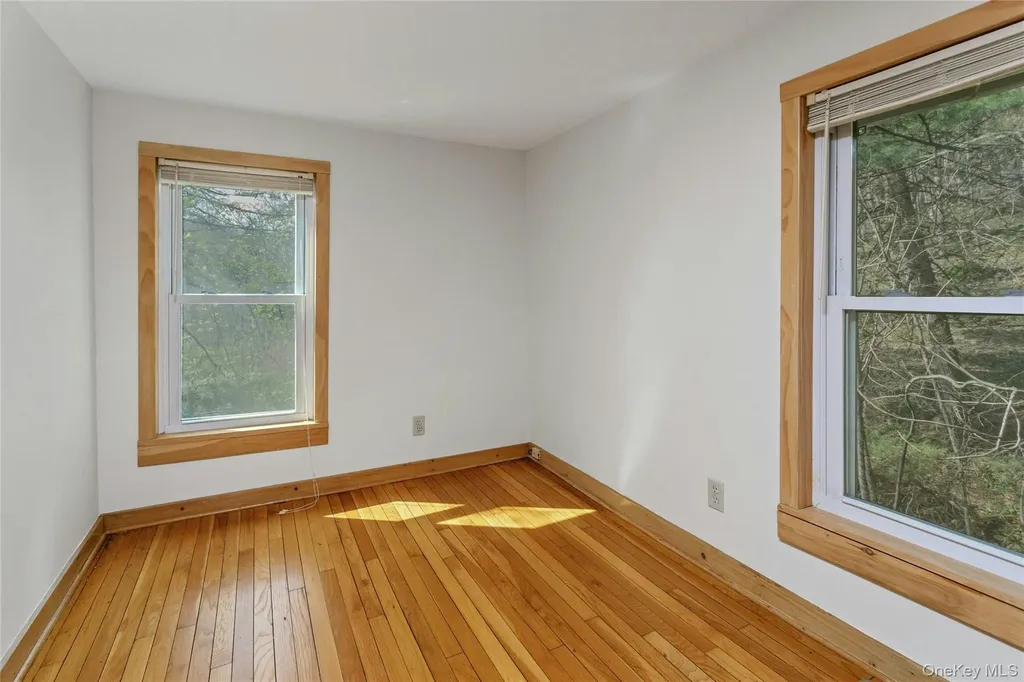 147 Stoneleigh Avenue Carmel NY 10512