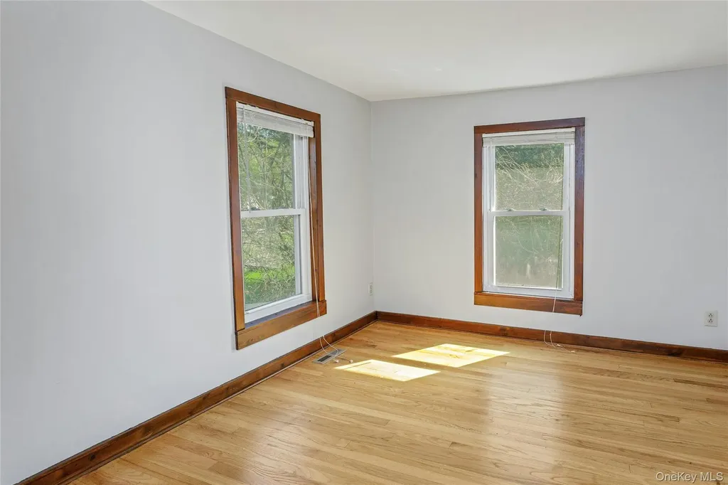 147 Stoneleigh Avenue Carmel NY 10512