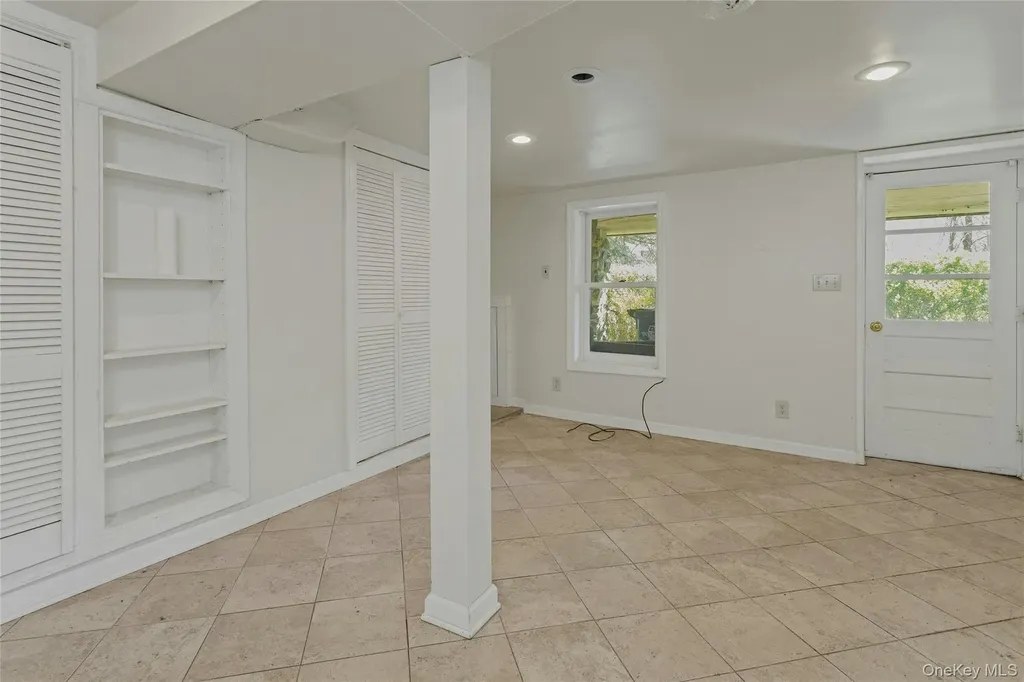 147 Stoneleigh Avenue Carmel NY 10512