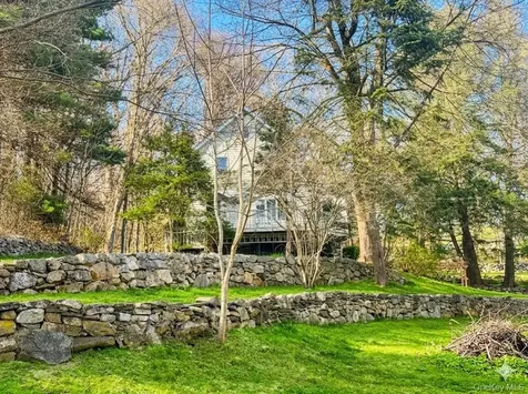 147 Stoneleigh Avenue Carmel NY 10512