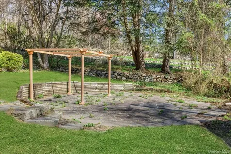 147 Stoneleigh Avenue Carmel NY 10512