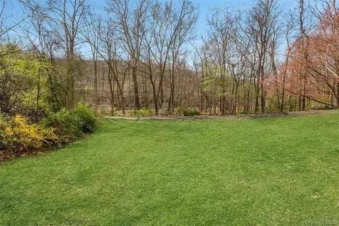 147 Stoneleigh Avenue Carmel NY 10512
