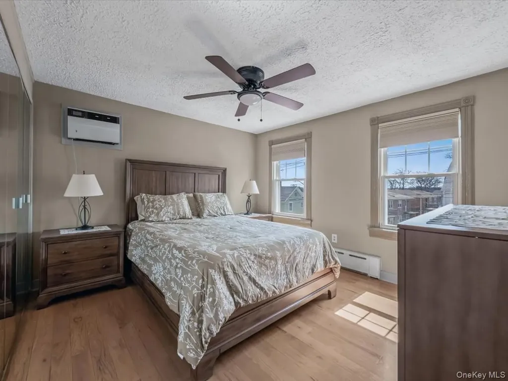 146-07 17th Avenue Whitestone NY 11357
