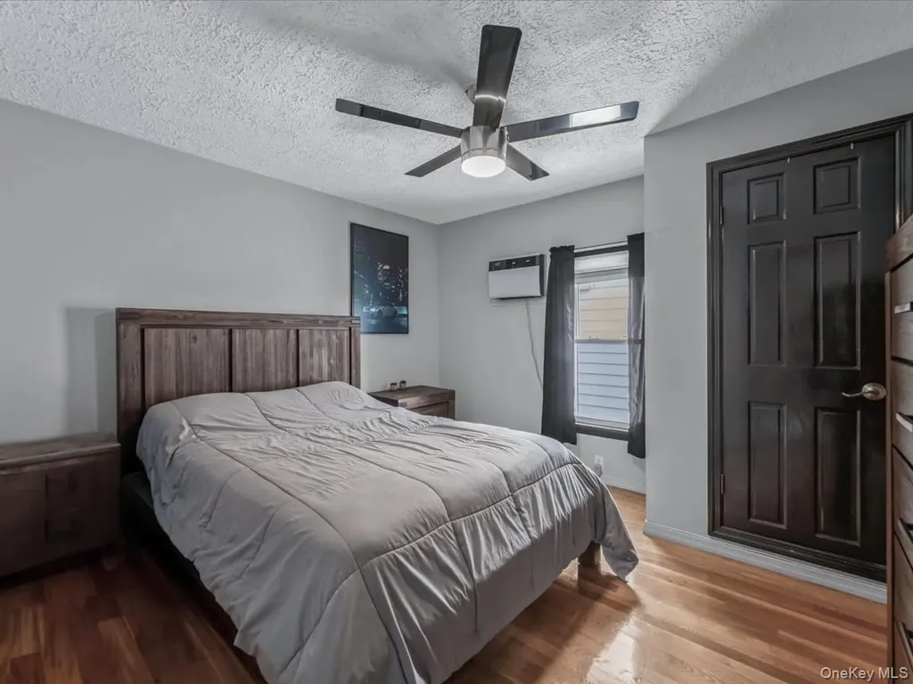 146-07 17th Avenue Whitestone NY 11357
