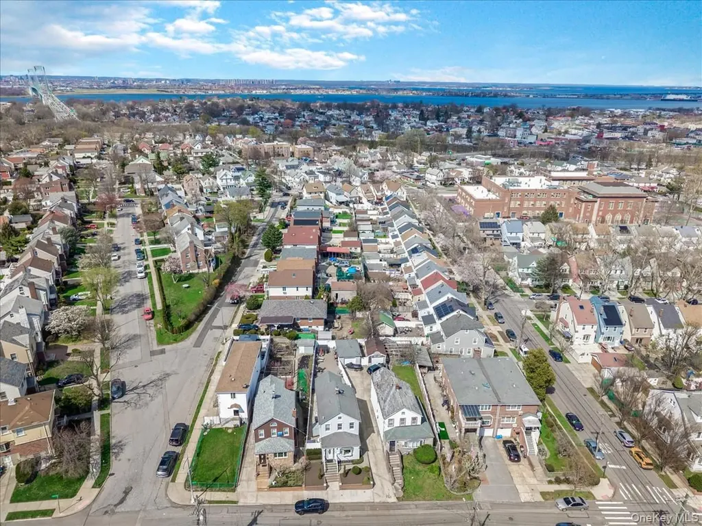 146-07 17th Avenue Whitestone NY 11357