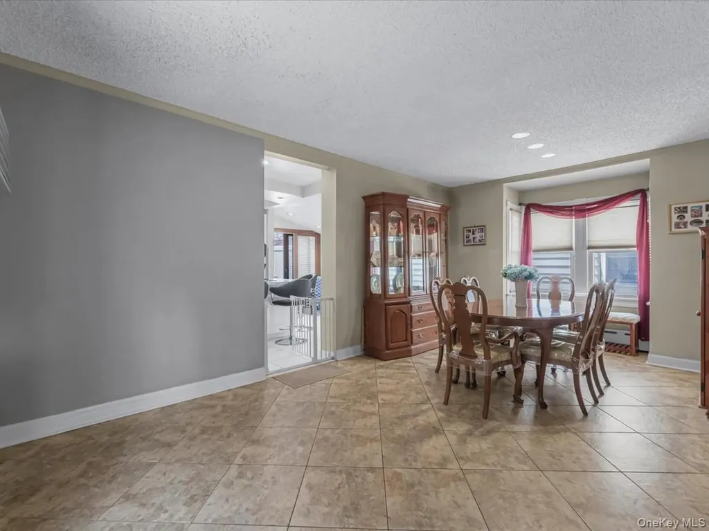 146-07 17th Avenue Whitestone NY 11357