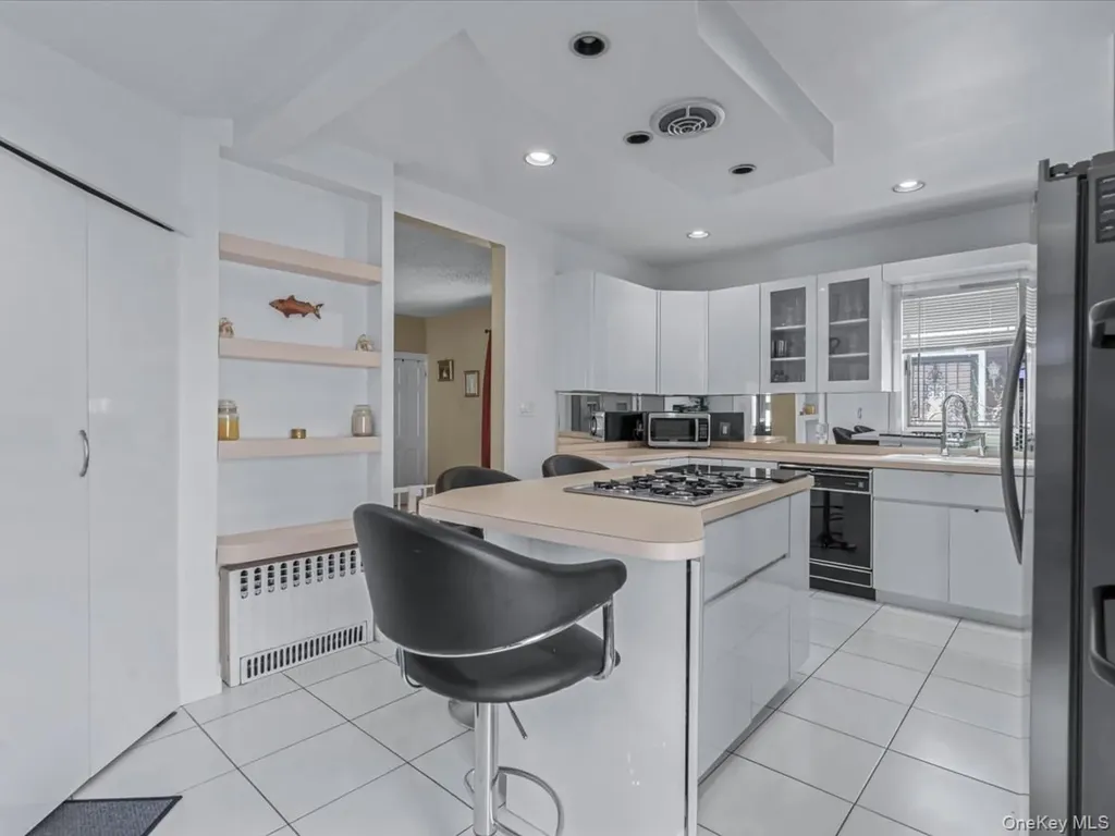 146-07 17th Avenue Whitestone NY 11357
