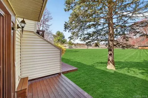 51 Jefferson Oval Yorktown Heights NY 10598