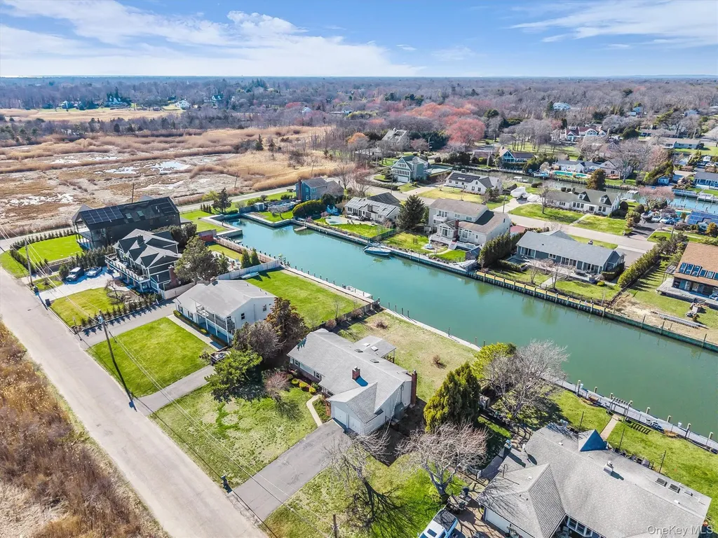 7 Lindner Court Brookhaven NY 11719