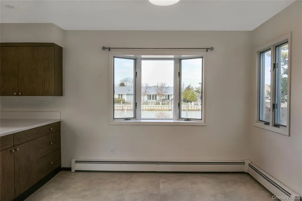 7 Lindner Court Brookhaven NY 11719