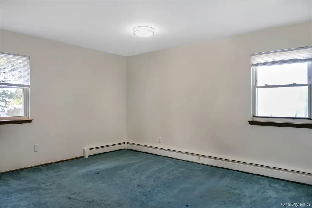 7 Lindner Court Brookhaven NY 11719