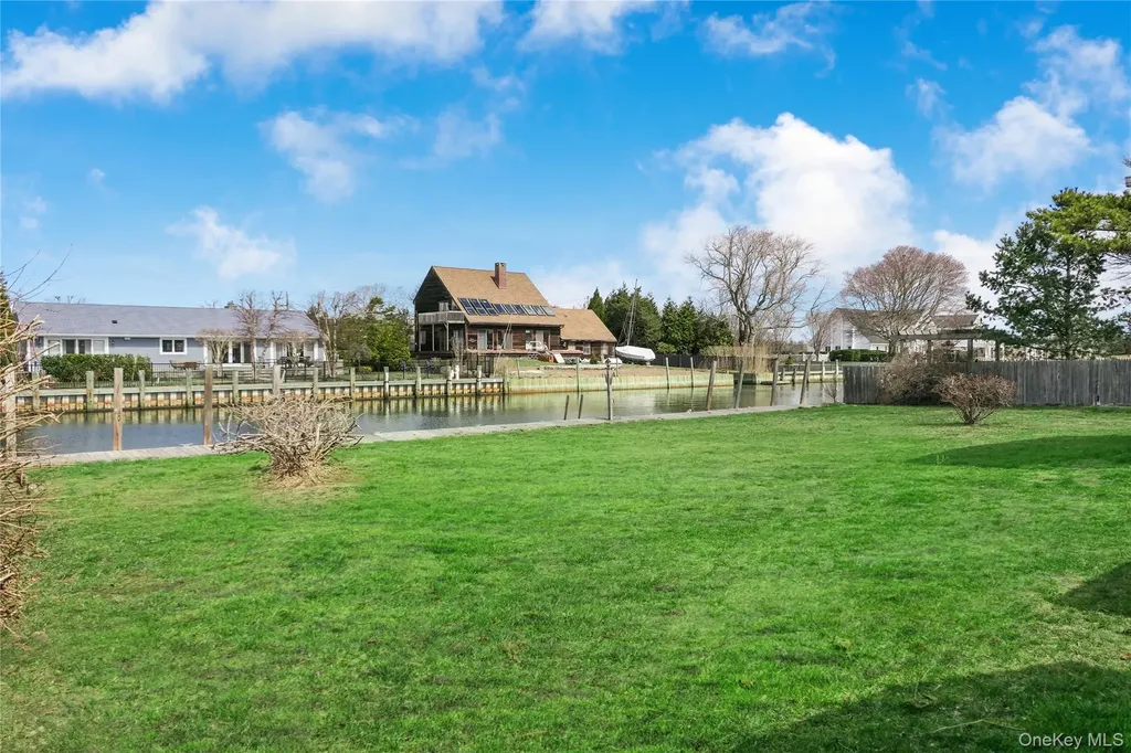 7 Lindner Court Brookhaven NY 11719