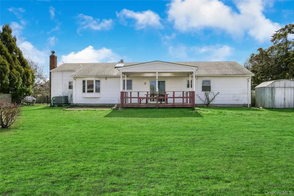 7 Lindner Court Brookhaven NY 11719