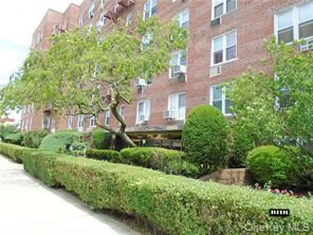 2265 Gerritsen Avenue Brooklyn NY 11229