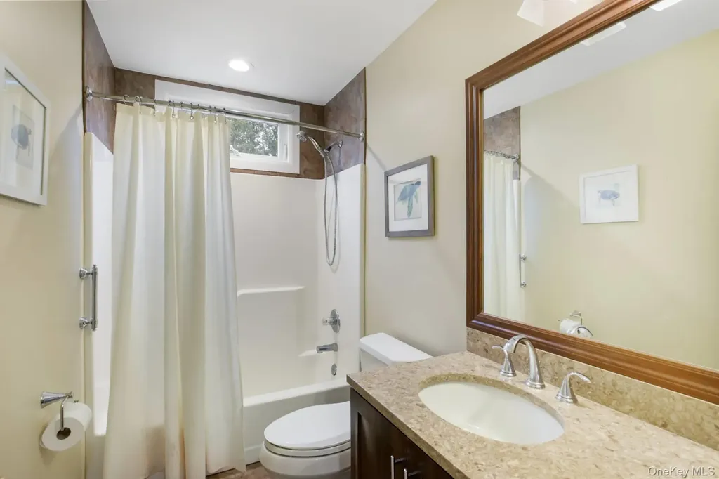 47 Pier Avenue Riverhead NY 11901