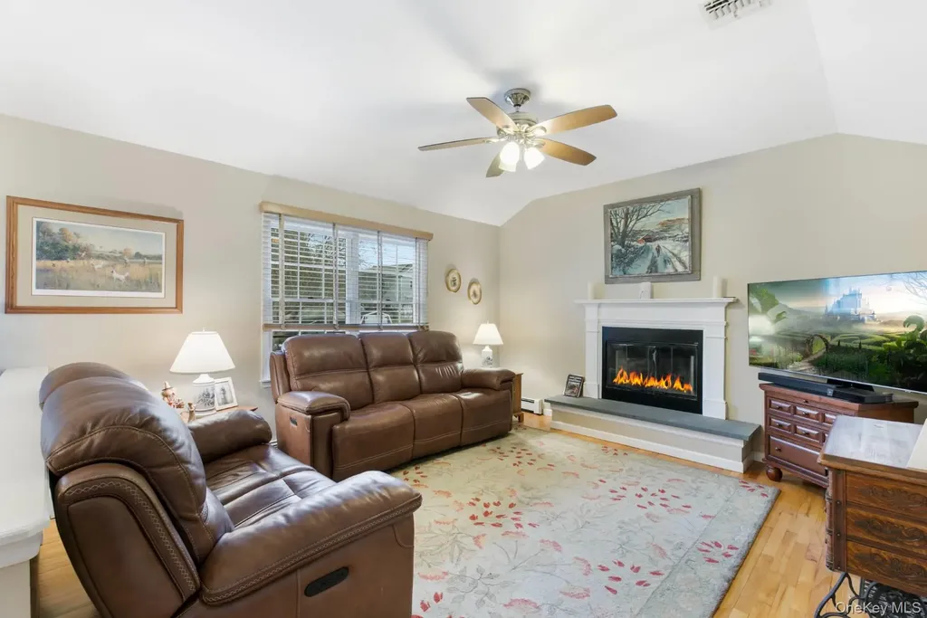 47 Pier Avenue Riverhead NY 11901