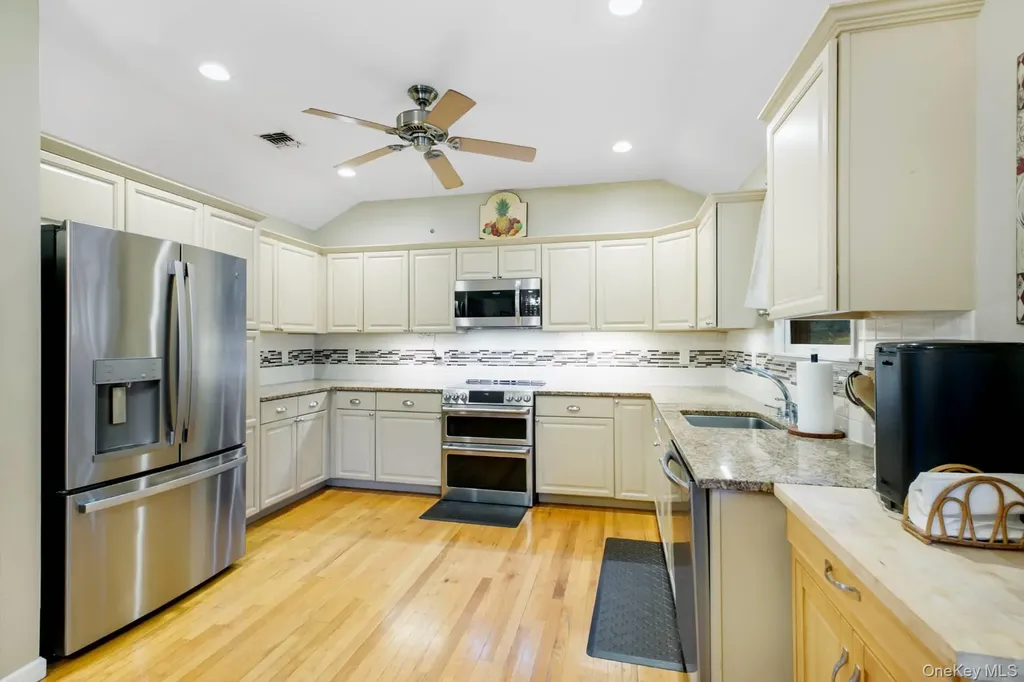47 Pier Avenue Riverhead NY 11901