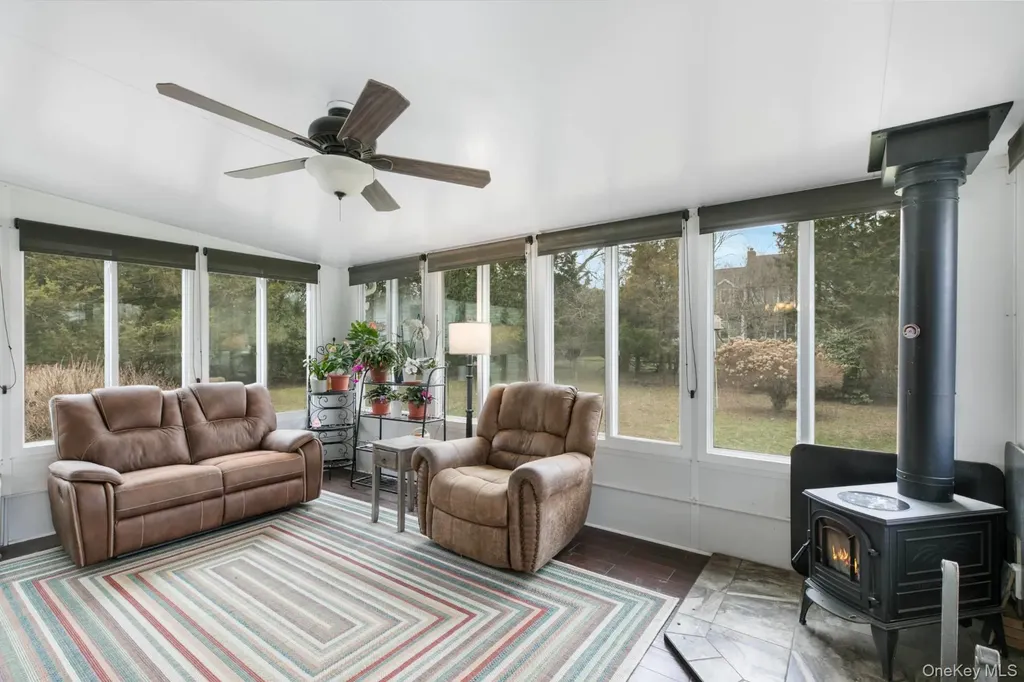 47 Pier Avenue Riverhead NY 11901