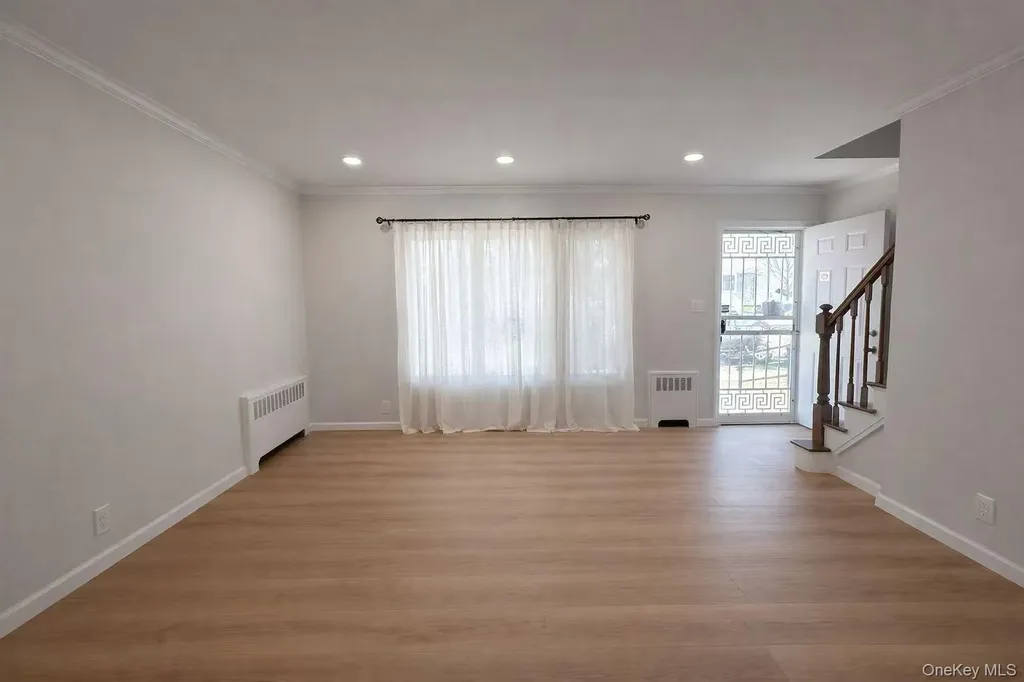 706 Leggett Place Whitestone NY 11357