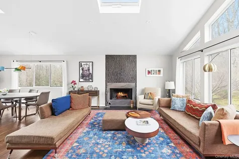 76 Island View Drive W Sag Harbor NY 11963