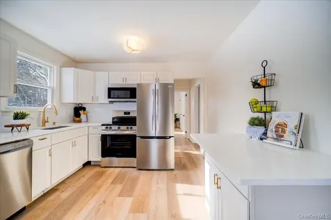 392 Titusville Road Poughkeepsie NY 12603