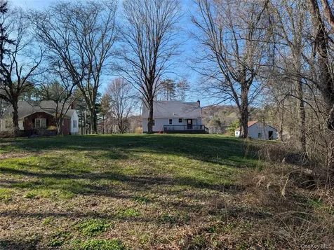 392 Titusville Road Poughkeepsie NY 12603