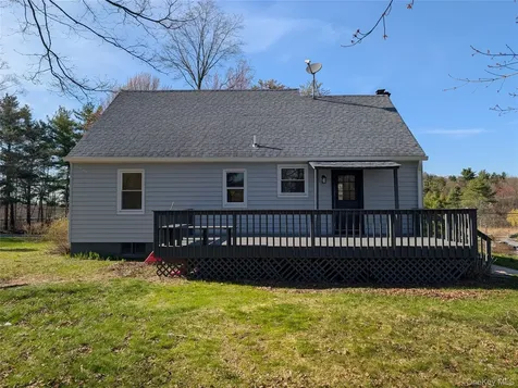 392 Titusville Road Poughkeepsie NY 12603