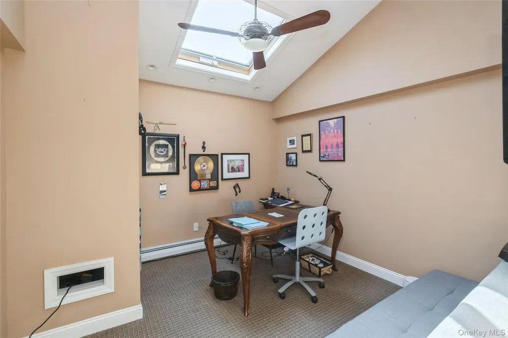 3 Clemson Lane Woodbury NY 11797
