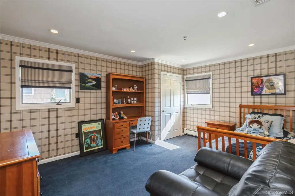 3 Clemson Lane Woodbury NY 11797