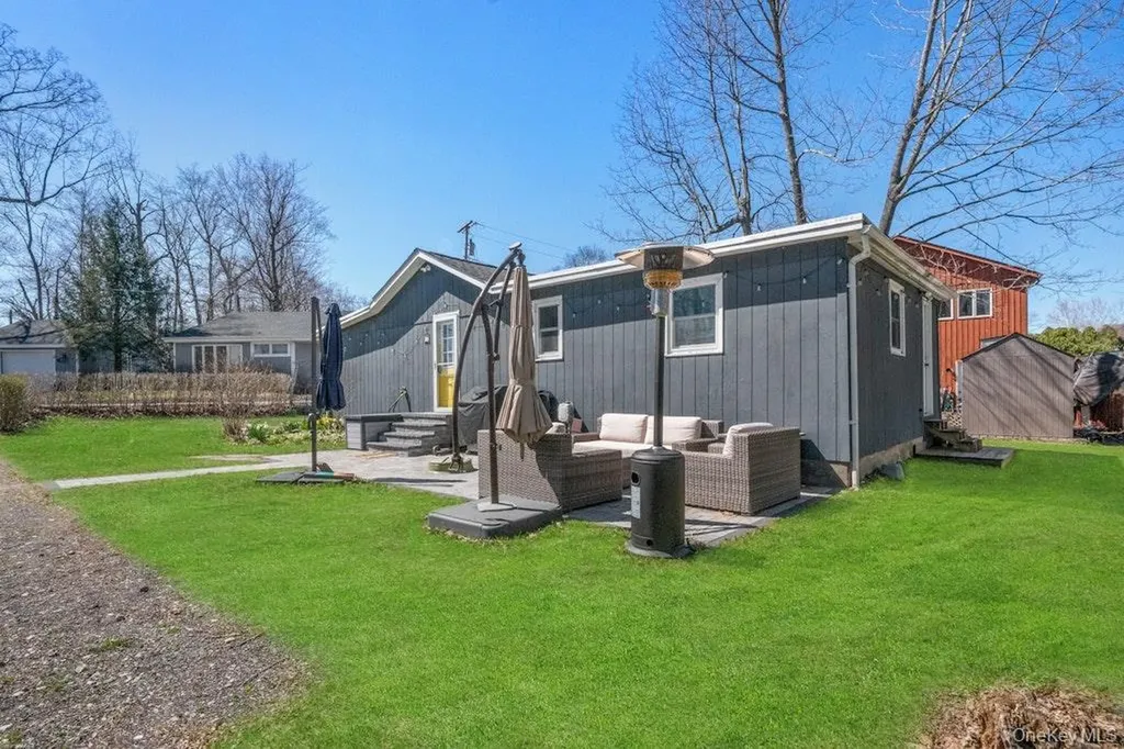 10 Locust Road Brewster NY 10509