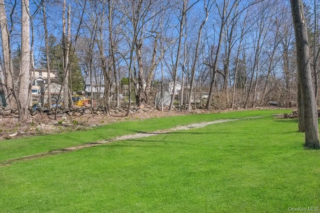 10 Locust Road Brewster NY 10509