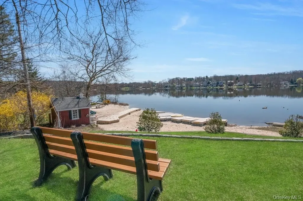 10 Locust Road Brewster NY 10509