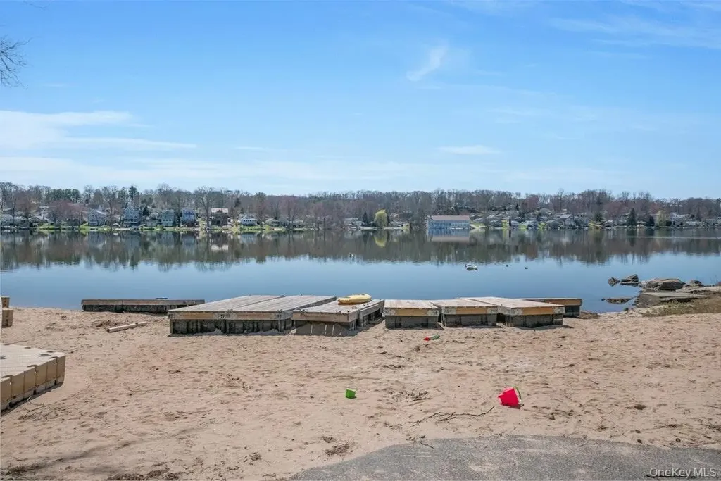 10 Locust Road Brewster NY 10509