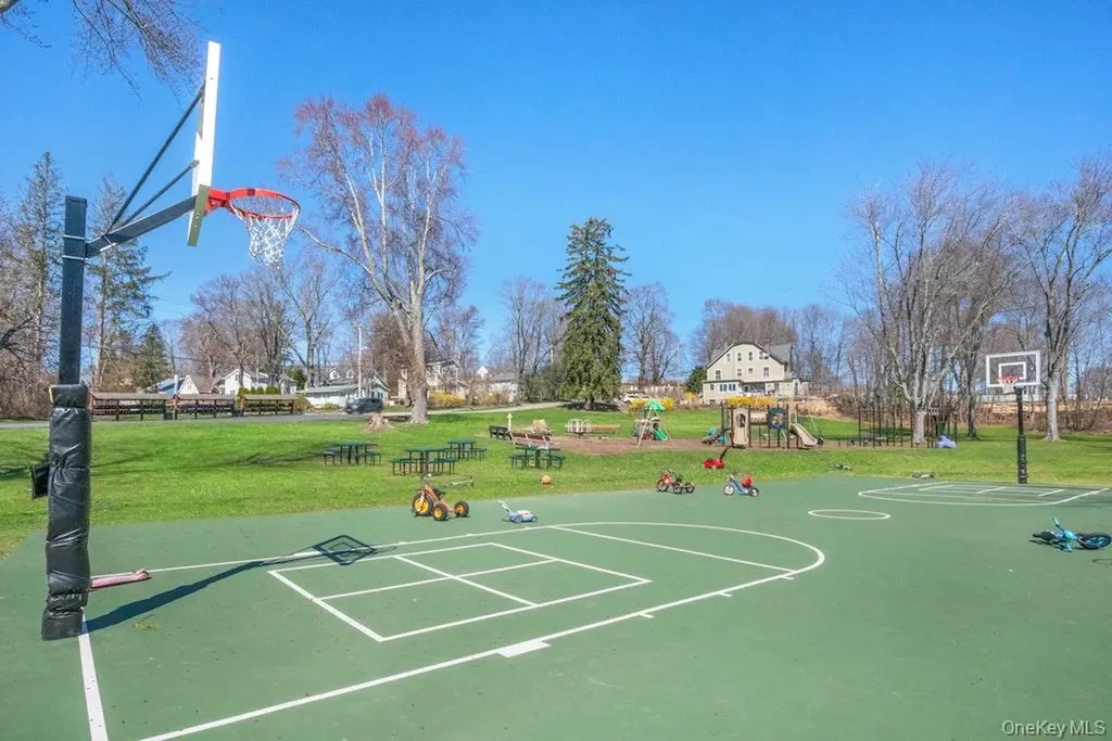 10 Locust Road Brewster NY 10509