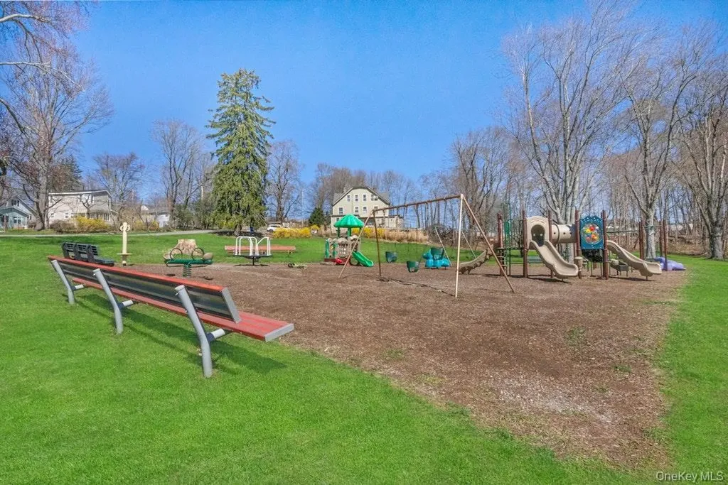 10 Locust Road Brewster NY 10509