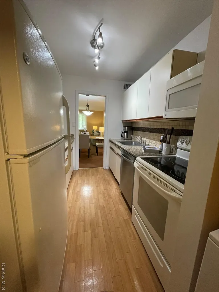 2355 Pershing Boulevard Baldwin NY 11510