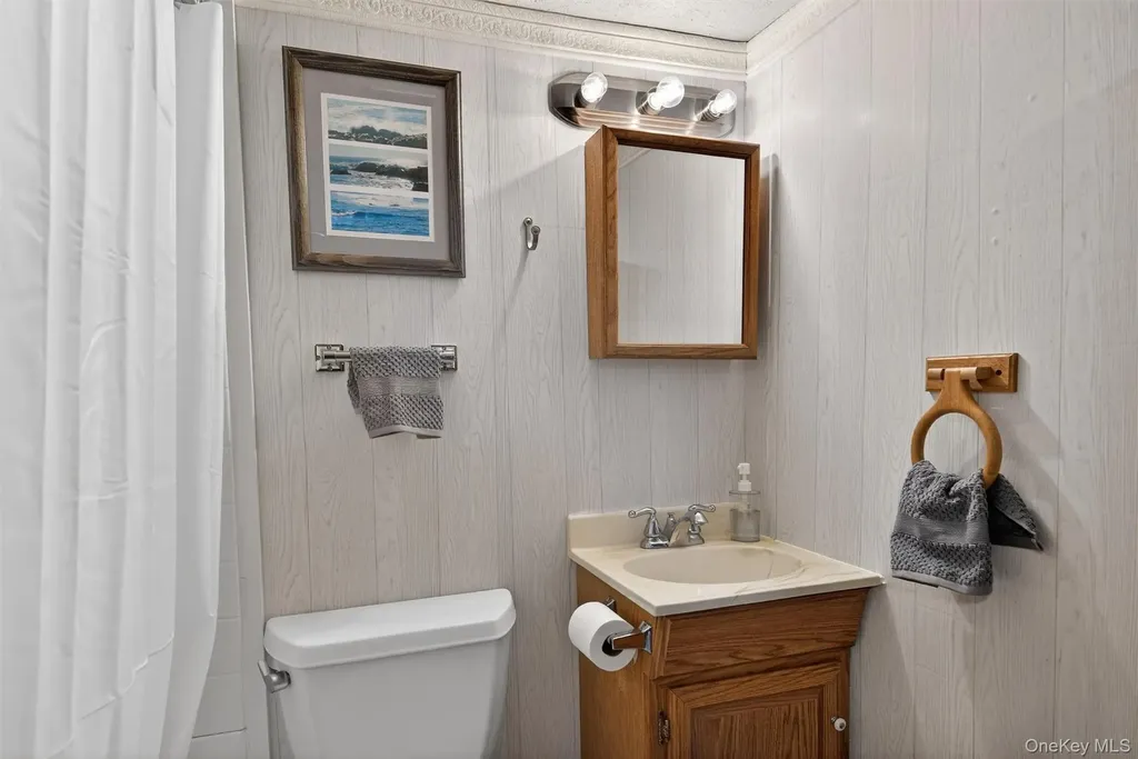63 Ryerson Road New Hampton NY 10958