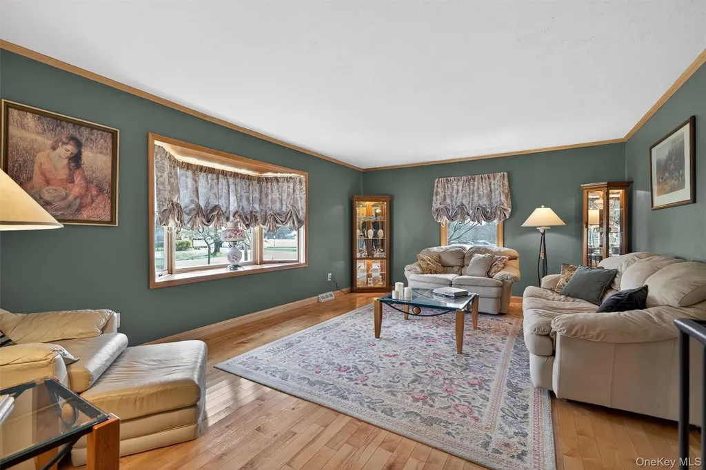 63 Ryerson Road New Hampton NY 10958