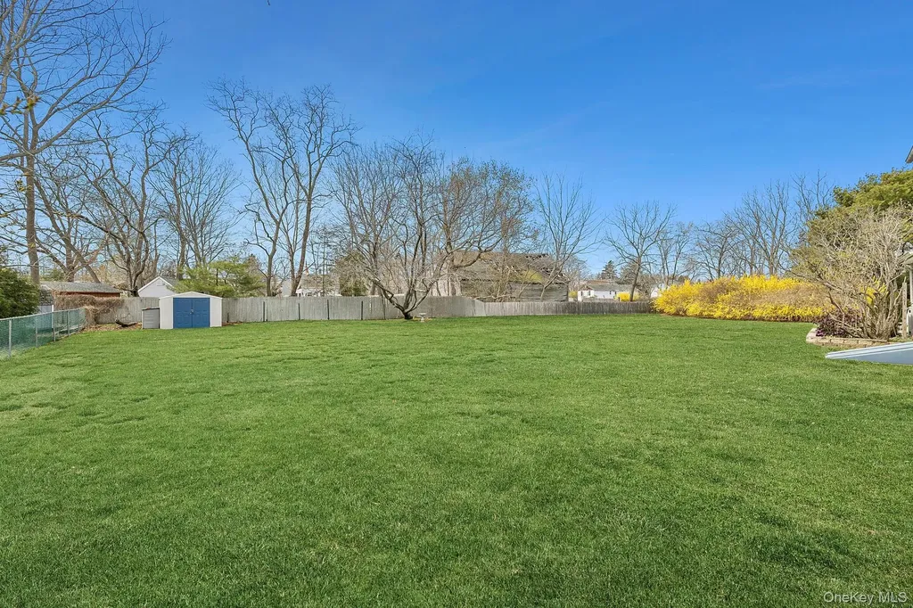 240 Lisa Drive Southold NY 11971