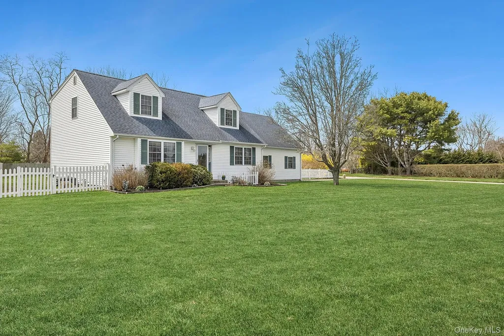 240 Lisa Drive Southold NY 11971