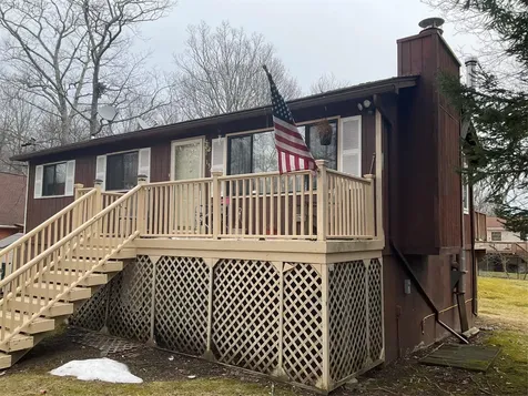 154 Roundhill Call Listing Agent PA 18337