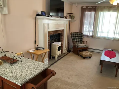 154 Roundhill Call Listing Agent PA 18337