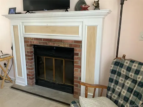 154 Roundhill Call Listing Agent PA 18337