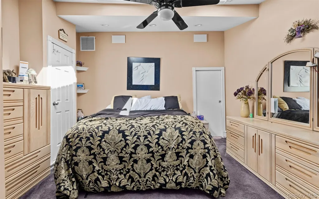 3976 Wicks Avenue Seaford NY 11783