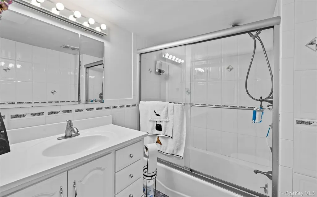 3976 Wicks Avenue Seaford NY 11783