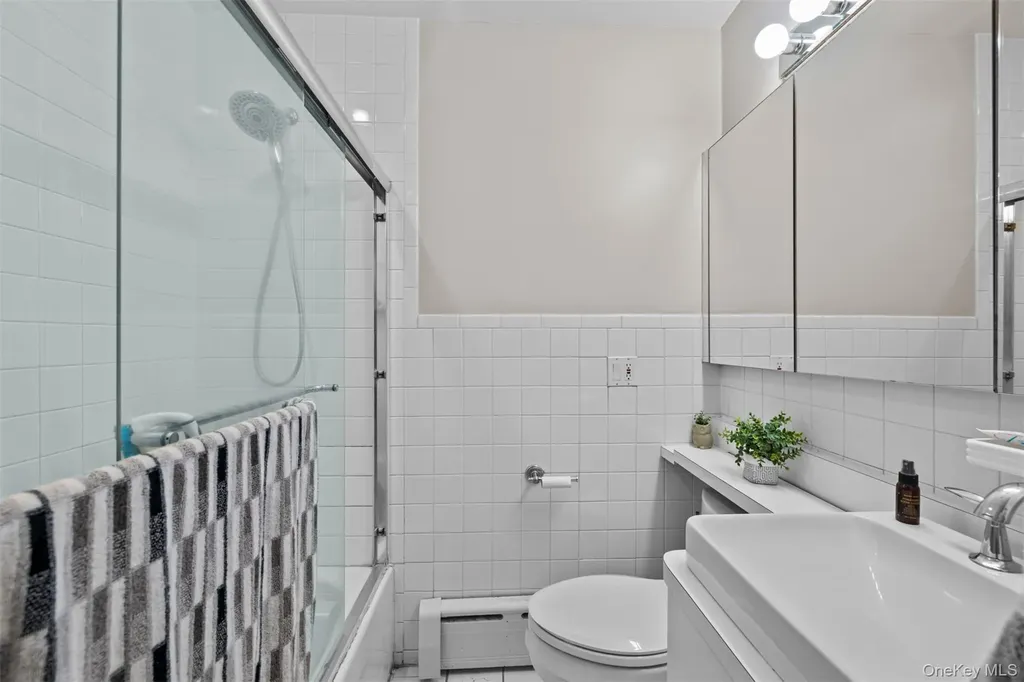 3976 Wicks Avenue Seaford NY 11783