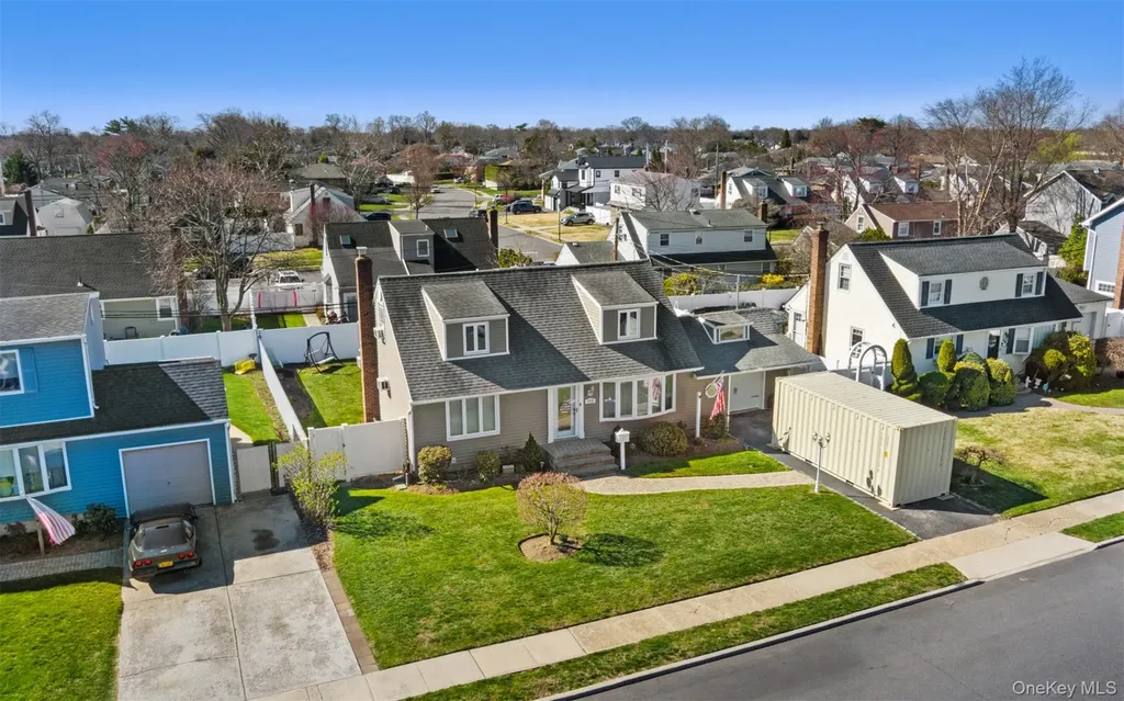 3976 Wicks Avenue Seaford NY 11783