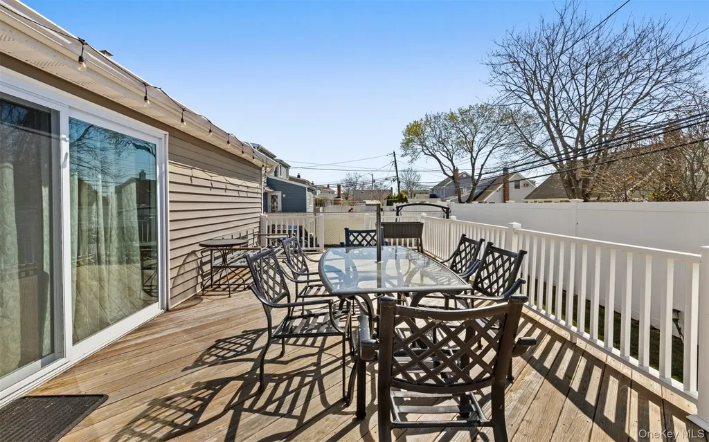 3976 Wicks Avenue Seaford NY 11783