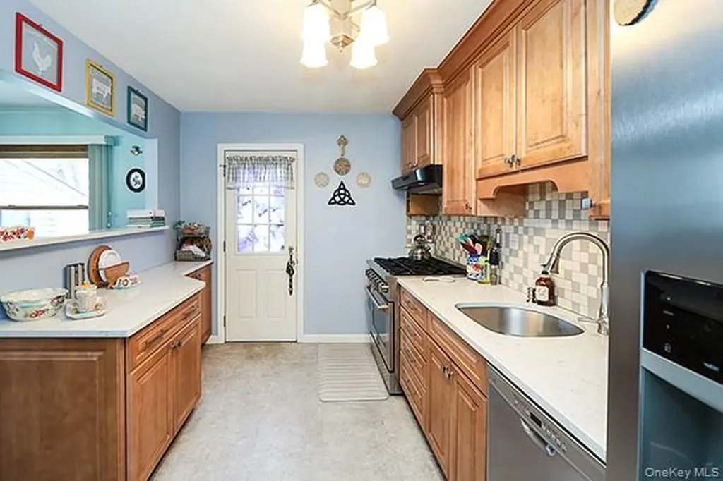 99 Ronkonkoma Boulevard Centereach NY 11720